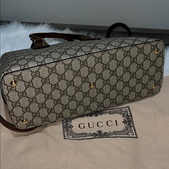 Gucci Tote SOLD‼️ - Picture 3 of 7